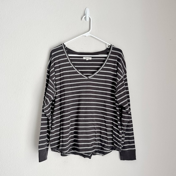 Madewell Do Well Grey and White Striped Softfade Cotton V-Neck Relaxed Tee Top - Picture 3 of 8